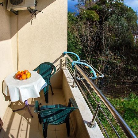 Guest House Mandarina บุดวา ภายนอก รูปภาพ