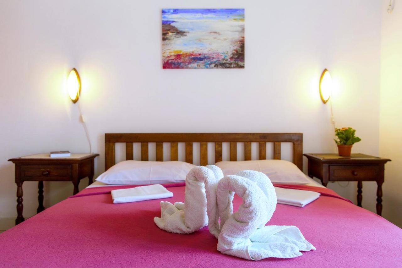 Guest House Mandarina บุดวา ภายนอก รูปภาพ